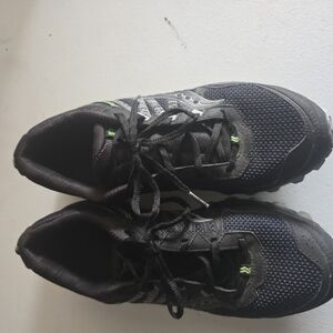 Saucony Black and Green Athletic Shoes‎ with Mesh Upper